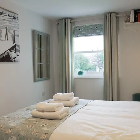 12a Elm Court بيت للعطل